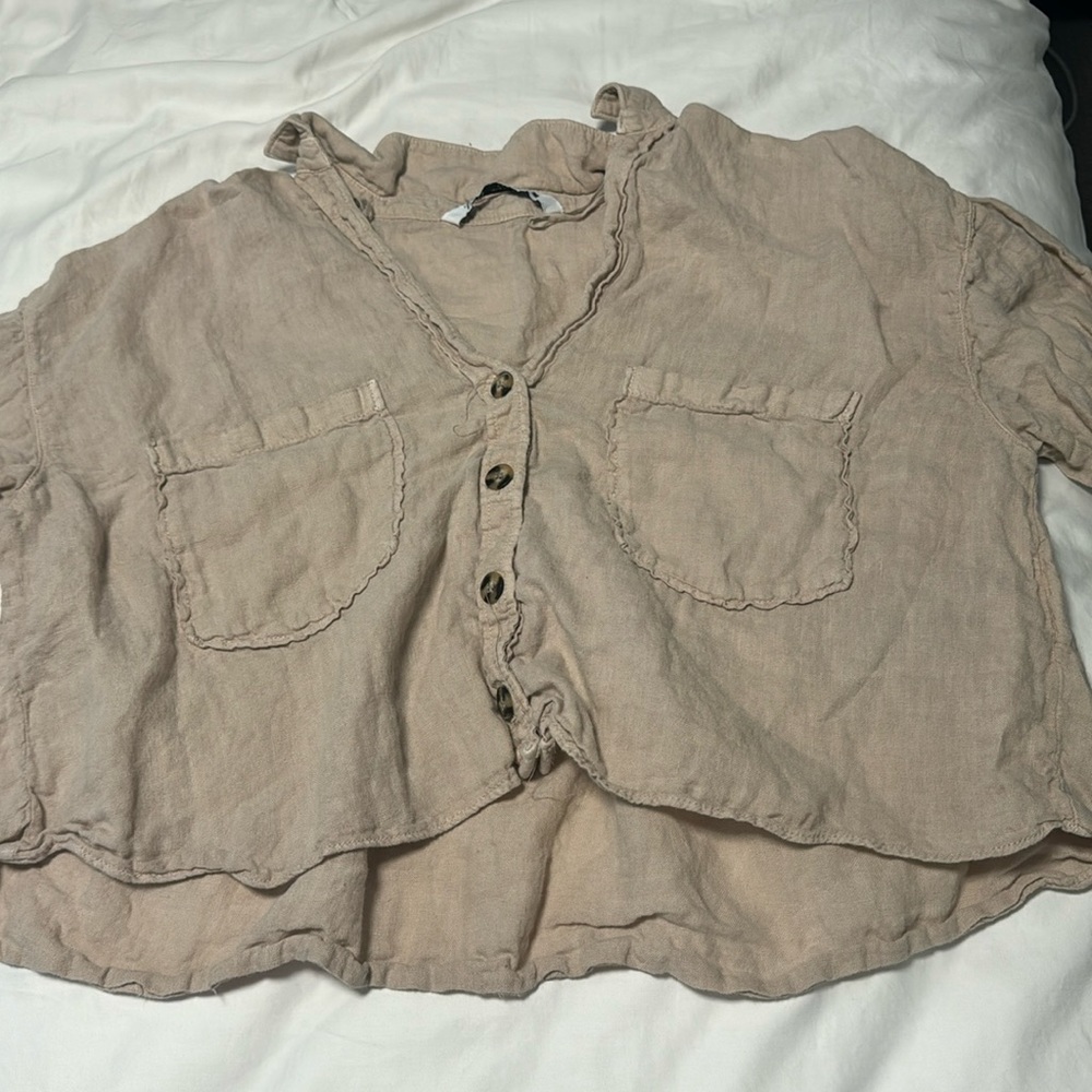 Zara short sleeve top with buttons